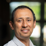 Dr Luis Herrera Diaz head and shoulders