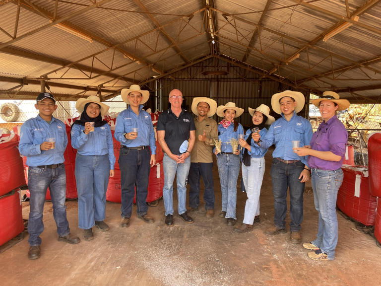 Students from Indonesia’s Indonesia’s Gadjah Mada University have been studying at Katherine Rural Campus to foster understanding of Australian systems and processes when it comes to the livestock industry, biosecurity, production systems and the supply chain. 