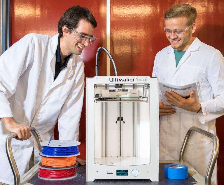 Mechanical engineering students