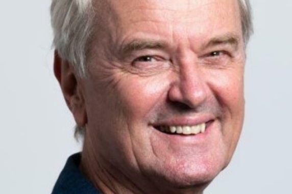 Associate Professor Jon Mason